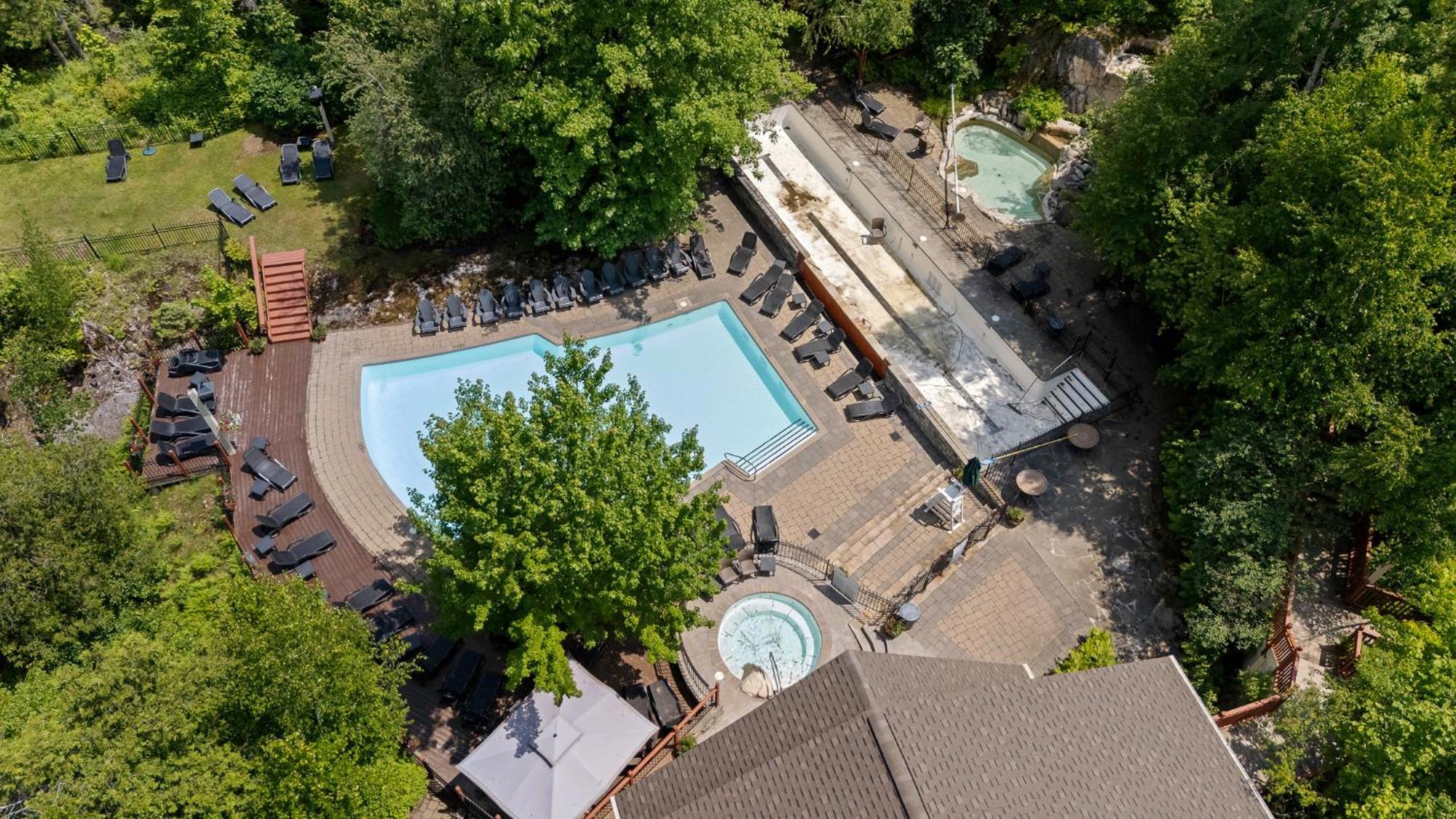 Les Manoirs Wpool & Hot Tub Near Village 120-7 モントランブラン エクステリア 写真