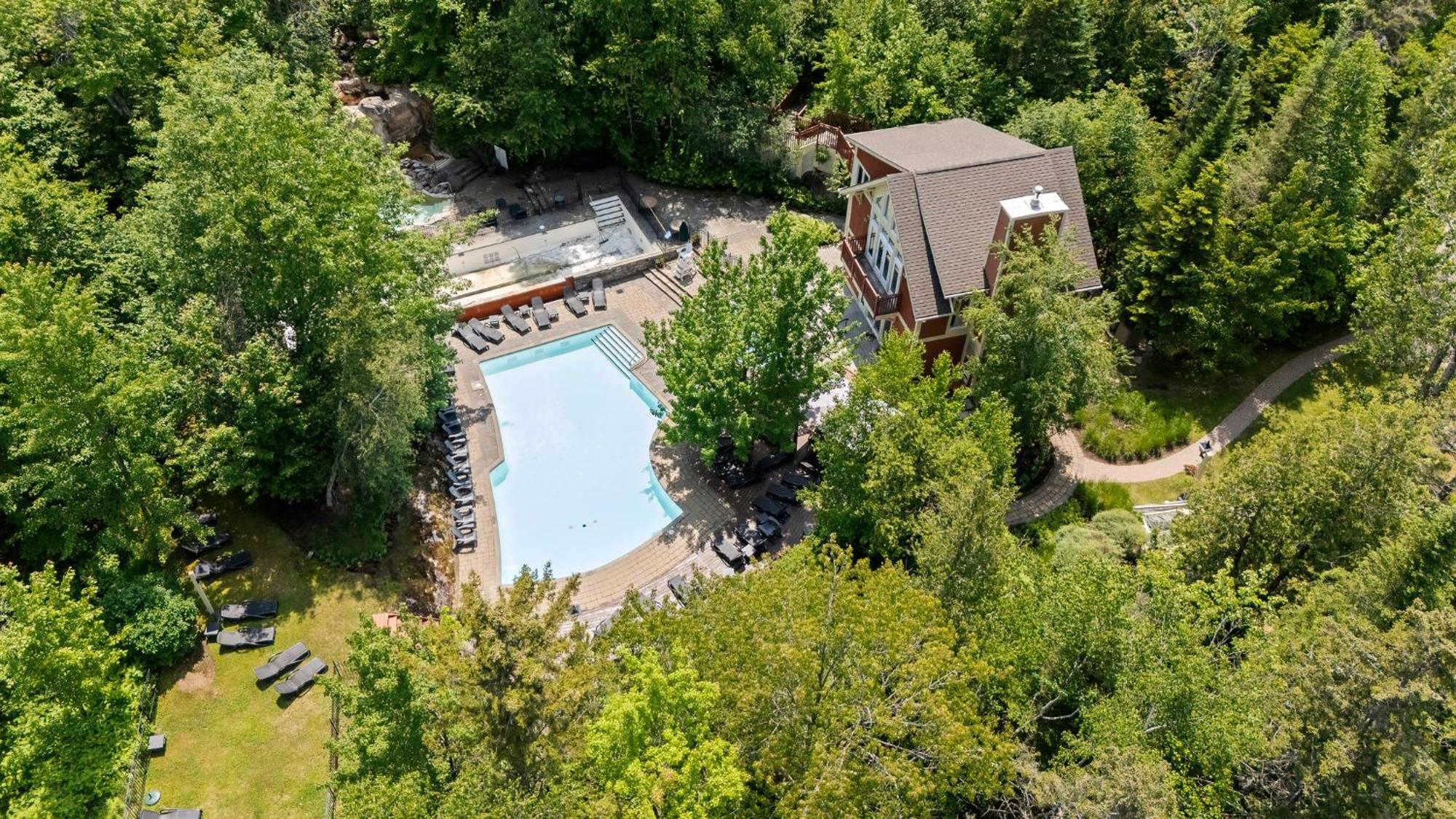 Les Manoirs Wpool & Hot Tub Near Village 120-7 モントランブラン エクステリア 写真