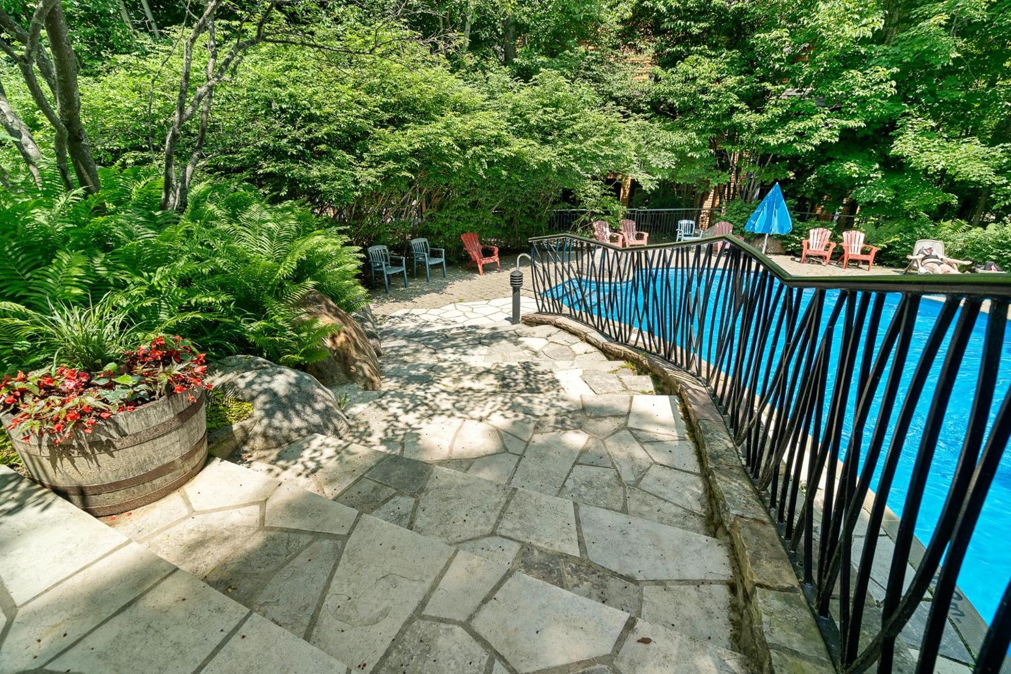 Les Manoirs Wpool & Hot Tub Near Village 120-7 モントランブラン エクステリア 写真